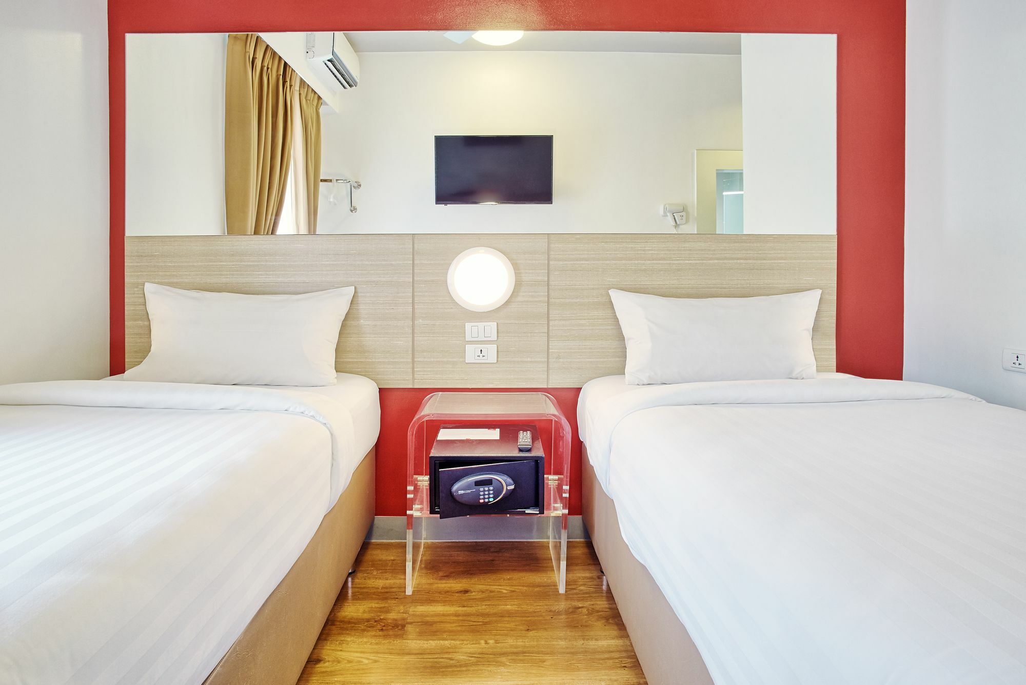 Red Planet Manila Aseana City Paranaque City Экстерьер фото